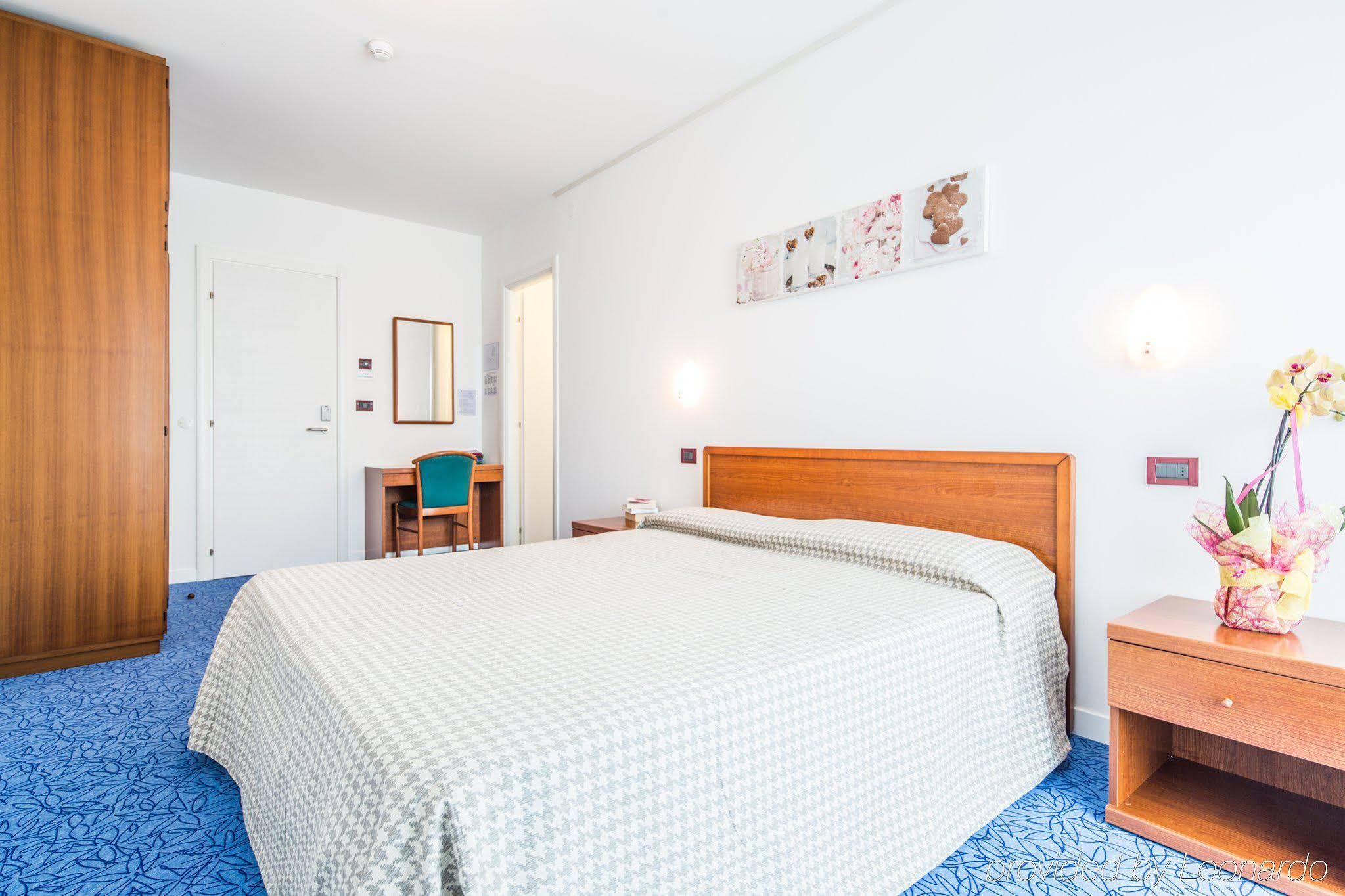 Hotel Olympia Lignano Sabbiadoro Eksteriør bilde
